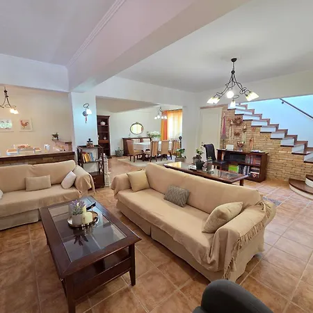 Birdsing Villa
